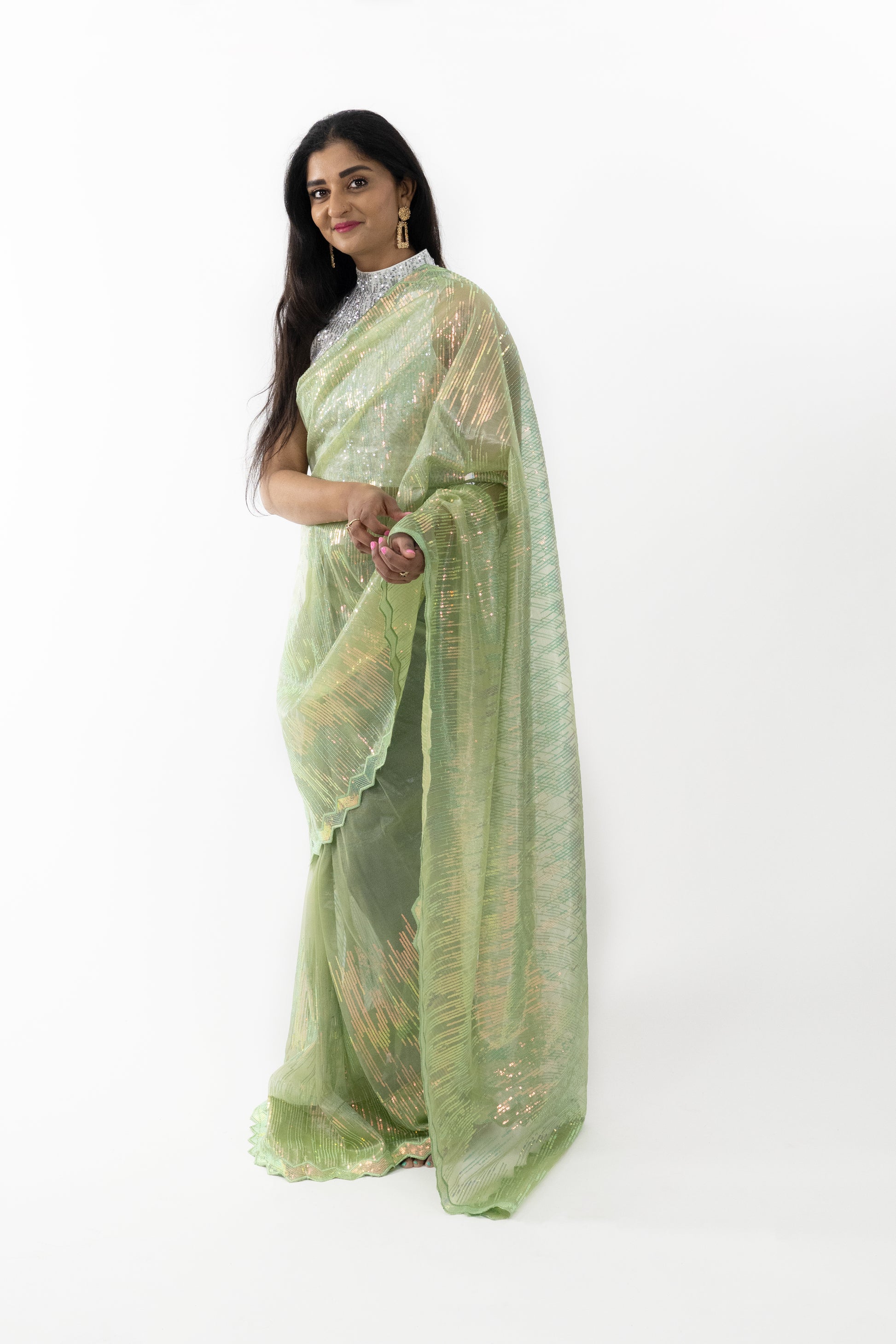 Ready-Made Convenience: Enjoy the ease and simplicity of a ready-made saree, ensuring you achieve a flawless drape effortlessly and look stunning every time